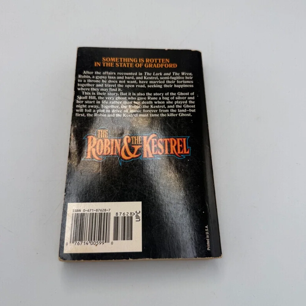 The Robin & The Kestrel Mercedes Lackey Bardic Voices Book 2 Paperback 1994